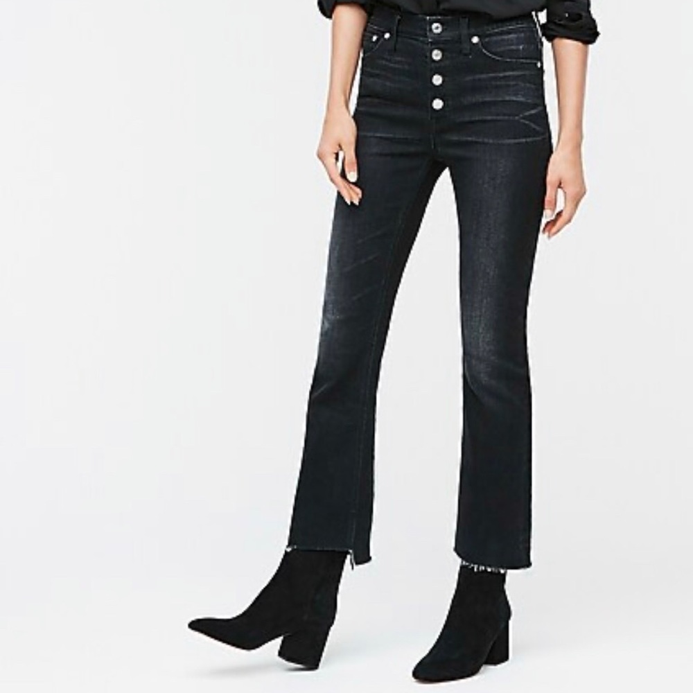 J.Crew Sadie ankle boots in suede. 🖤👢